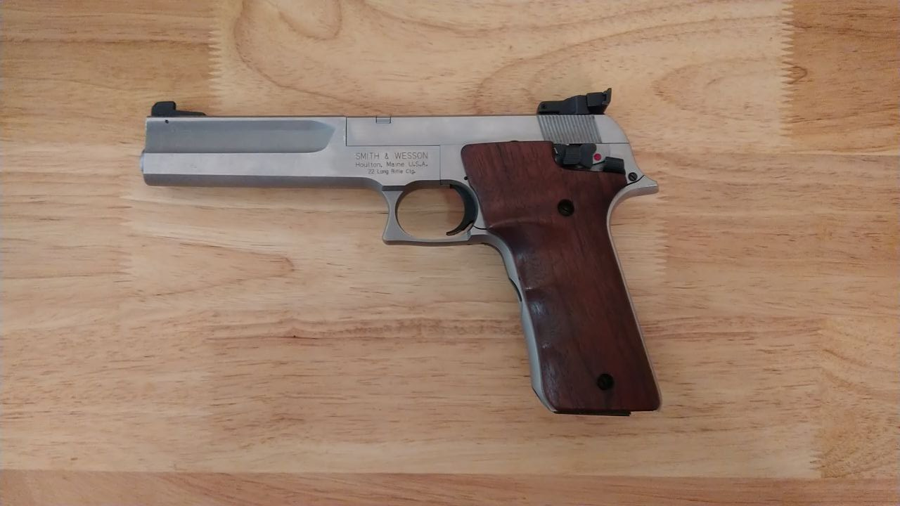 Pistool Smith & Wesson