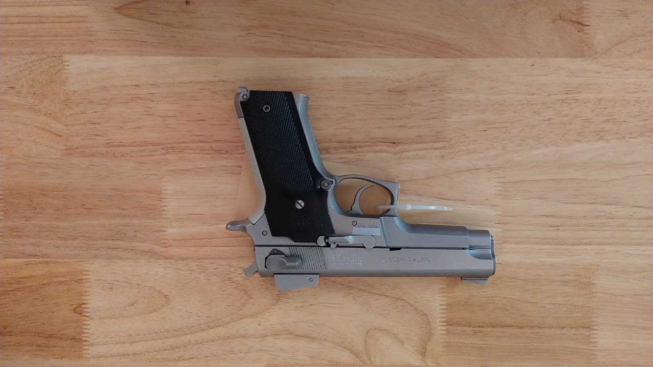Pistool Smith & Wesson